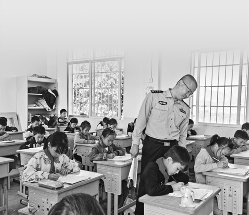 课堂上的陈树伟本专题图片均由受访者供图